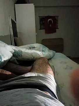 takonundicki1 online show from February 6, 6:18 am