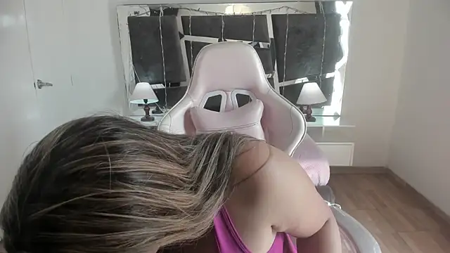 Snapshot of victoria_rosse520 chatting on March 15, 7:48 pm victoria rosse520 online show from March 15, 7:48 pm