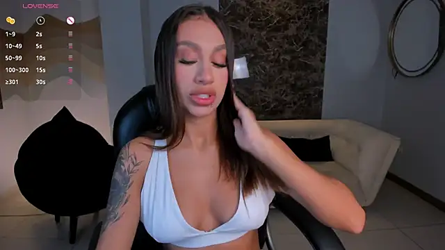 DannaCruz online show from January 18, 10:39 am