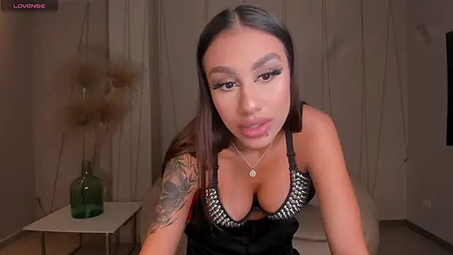 DannaCruz online show from January 25, 6:24 pm