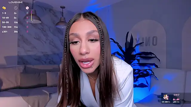 DannaCruz online show from February 18, 10:47 pm