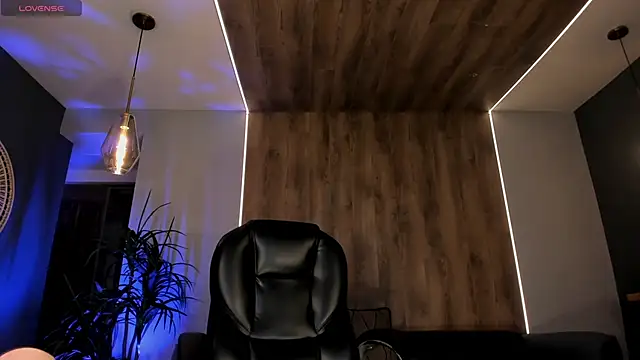 SophiePalmer online show from October 23, 11:20 am