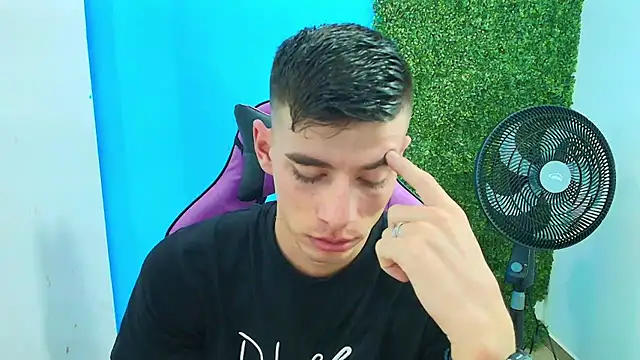 DEIBY BABY online show from February 10, 10:40 pm