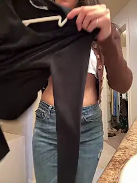 Natur4lBeautyb33 online show from November 19, 10:43 pm