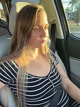 SkyelarSommer online show from February 4, 10:36 pm