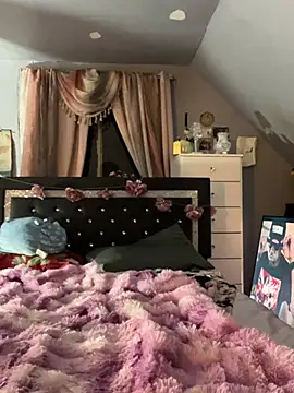 DominiqueX0 online show from April 10, 4:17 am