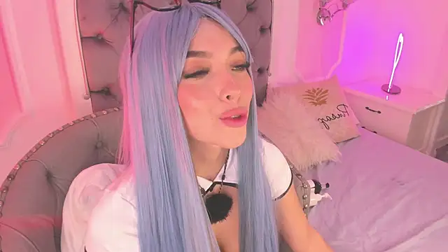 Victoria Watsson online show from February 3, 3:06 pm