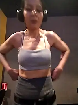 LissaThompsom online show from December 19, 12:01 pm