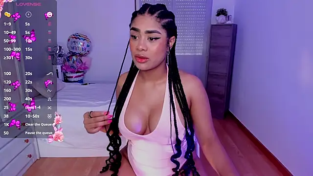 Snapshot of briana_walker chatting on September 21, 11:01 am briana walker online show from September 21, 11:01 am