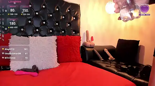 afrika queen online show from February 8, 2:15 am