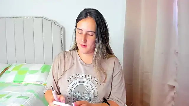 Hanna86 online show from September 23, 7:17 pm