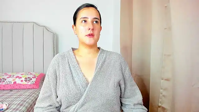 Hanna86 online show from January 11, 4:45 pm