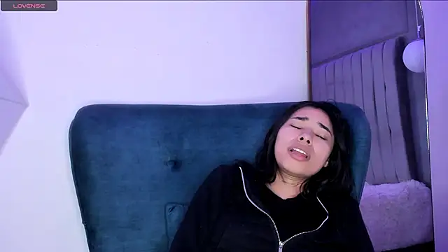 AmyOlimpo online show from January 28, 4:39 am