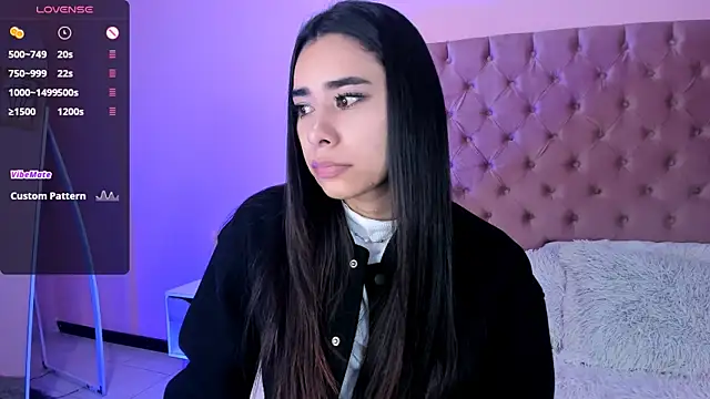 AmyOlimpo online show from February 18, 4:15 am