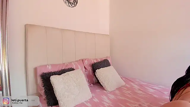 Snapshot of leticiapuerta9 chatting on February 20, 8:47 pm leticiapuerta9 online show from February 20, 8:47 pm