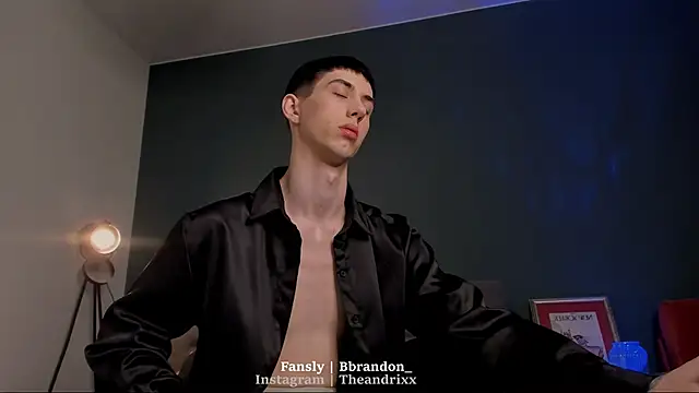 Bbrandon  online show from December 13, 3:49 am