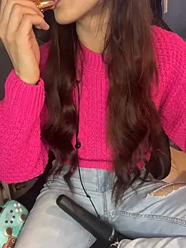 LaPetitechienne1 online show from January 17, 2:07 pm