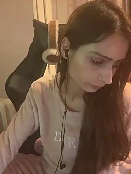 LaPetitechienne1 online show from January 27, 5:26 pm