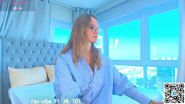 Milf Tea online show from May 6, 11:26 am