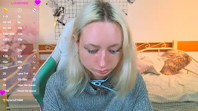 Katia Kim online show from April 4, 5:38 am