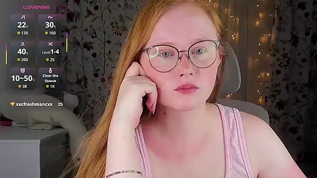 Snapshot of Olivia_Date chatting on July 14, 5:29 pm Olivia Date online show from July 14, 5:29 pm