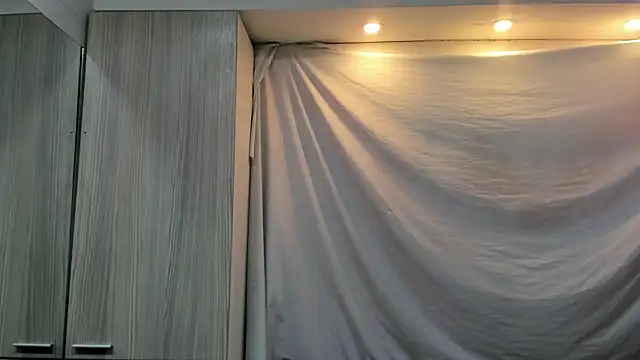 Mhelanny2 online show from March 13, 9:54 pm