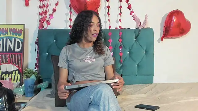 StefanyMiler online show from April 14, 7:20 pm