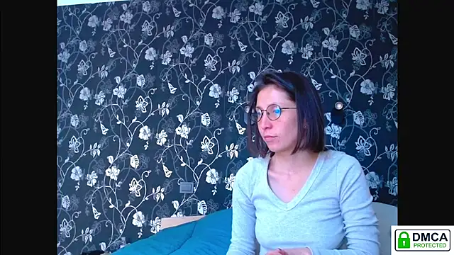 Sophi Cute online show from May 23, 2:43 pm
