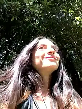 Snapshot of Sam_Sara chatting on January 10, 3:47 pm Sam Sara online show from January 10, 3:47 pm