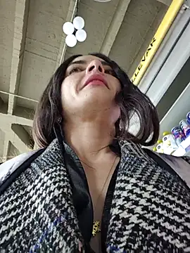 Snapshot of Sam_Sara chatting on January 31, 7:11 pm Sam Sara online show from January 31, 7:11 pm