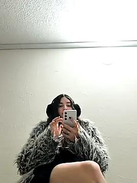 Snapshot of Sam_Sara chatting on February 7, 1:20 am Sam Sara online show from February 7, 1:20 am