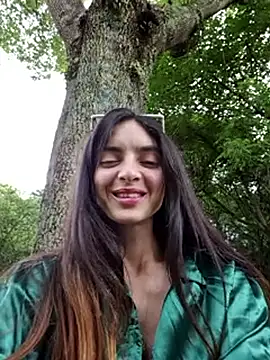 Snapshot of Sam_Sara chatting on February 11, 5:29 pm Sam Sara online show from February 11, 5:29 pm