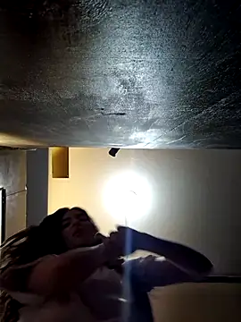 Snapshot of Sam_Sara chatting on February 23, 5:43 pm Sam Sara online show from February 23, 5:43 pm