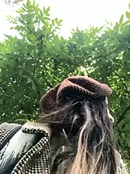 Snapshot of Sam_Sara chatting on March 7, 4:15 pm Sam Sara online show from March 7, 4:15 pm