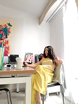 Snapshot of Sam_Sara chatting on March 12, 3:29 pm Sam Sara online show from March 12, 3:29 pm