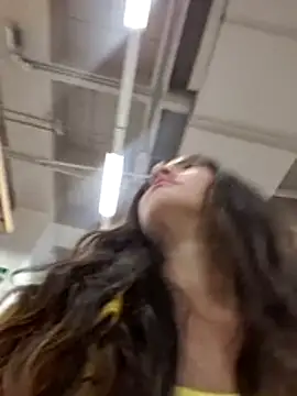 Snapshot of Sam_Sara chatting on March 25, 6:58 pm Sam Sara online show from March 25, 6:58 pm