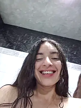 Snapshot of Sam_Sara chatting on April 9, 6:19 am Sam Sara online show from April 9, 6:19 am