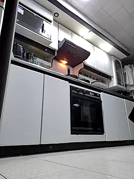 Snapshot of Sam_Sara chatting on April 13, 5:35 am Sam Sara online show from April 13, 5:35 am