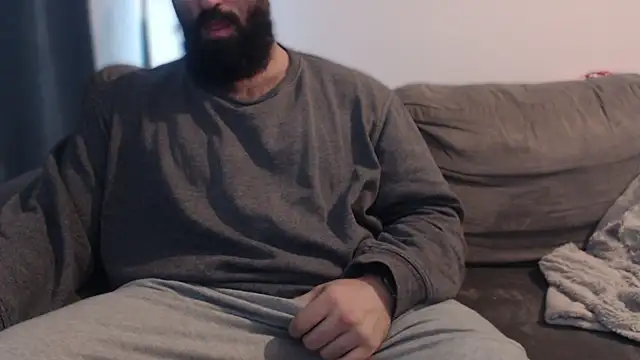 hugemachohandsome online show from December 22, 10:12 am