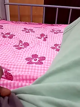 Snapshot of Bigcockyouwant chatting on October 31, 1:23 pm Bigcockyouwant online show from October 31, 1:23 pm