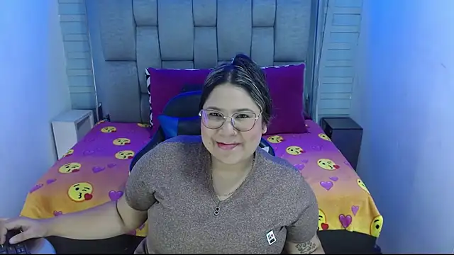 evelin zaens online show from October 23, 4:34 am