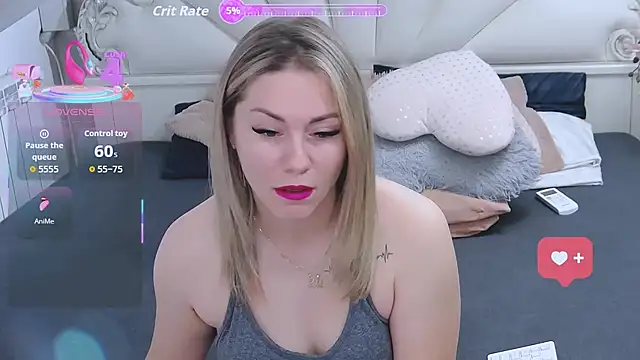 Snapshot of AdelleDeep chatting on April 6, 10:38 am AdelleDeep online show from April 6, 10:38 am