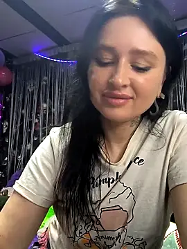 KikiXRed online show from March 1, 5:31 am