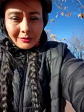 bellapaty online show from December 22, 3:00 pm