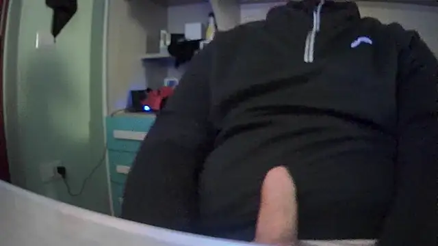 michele1500 online show from December 4, 6:05 pm