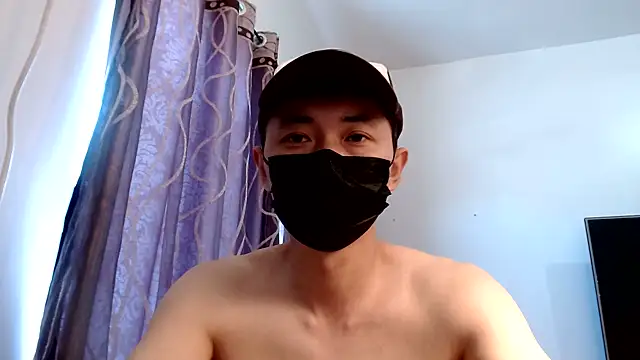 Snapshot of twbobo00715 chatting on June 20, 6:11 pm twbobo00715 online show from June 20, 6:11 pm