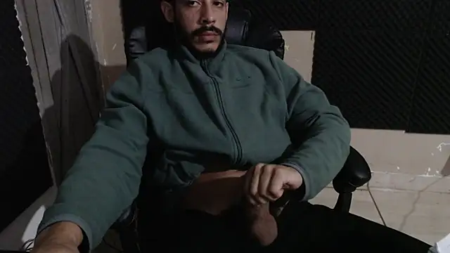 MachoScorpionCaralho online show from April 21, 9:37 am