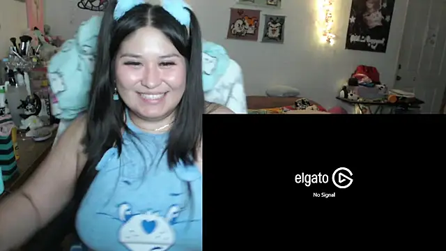 Snapshot of Cupcakecutie449 chatting on October 18, 7:20 am Cupcakecutie449 online show from October 18, 7:20 am