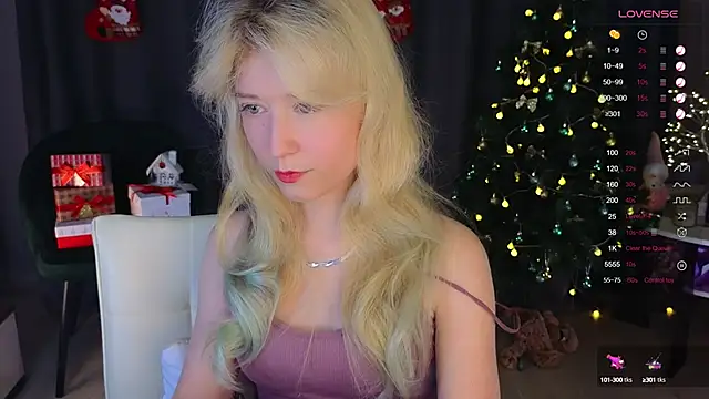 Snapshot of Arveni chatting on December 8, 2:52 pm Arveni online show from December 8, 2:52 pm