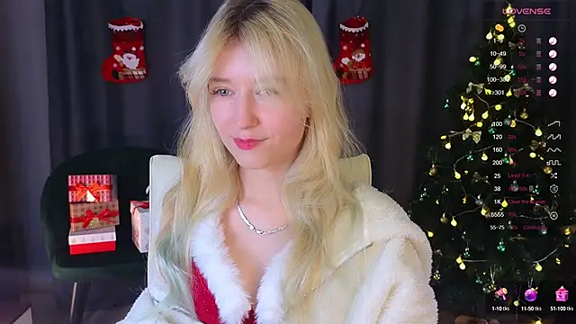 Snapshot of Arveni chatting on December 8, 6:28 pm Arveni online show from December 8, 6:28 pm